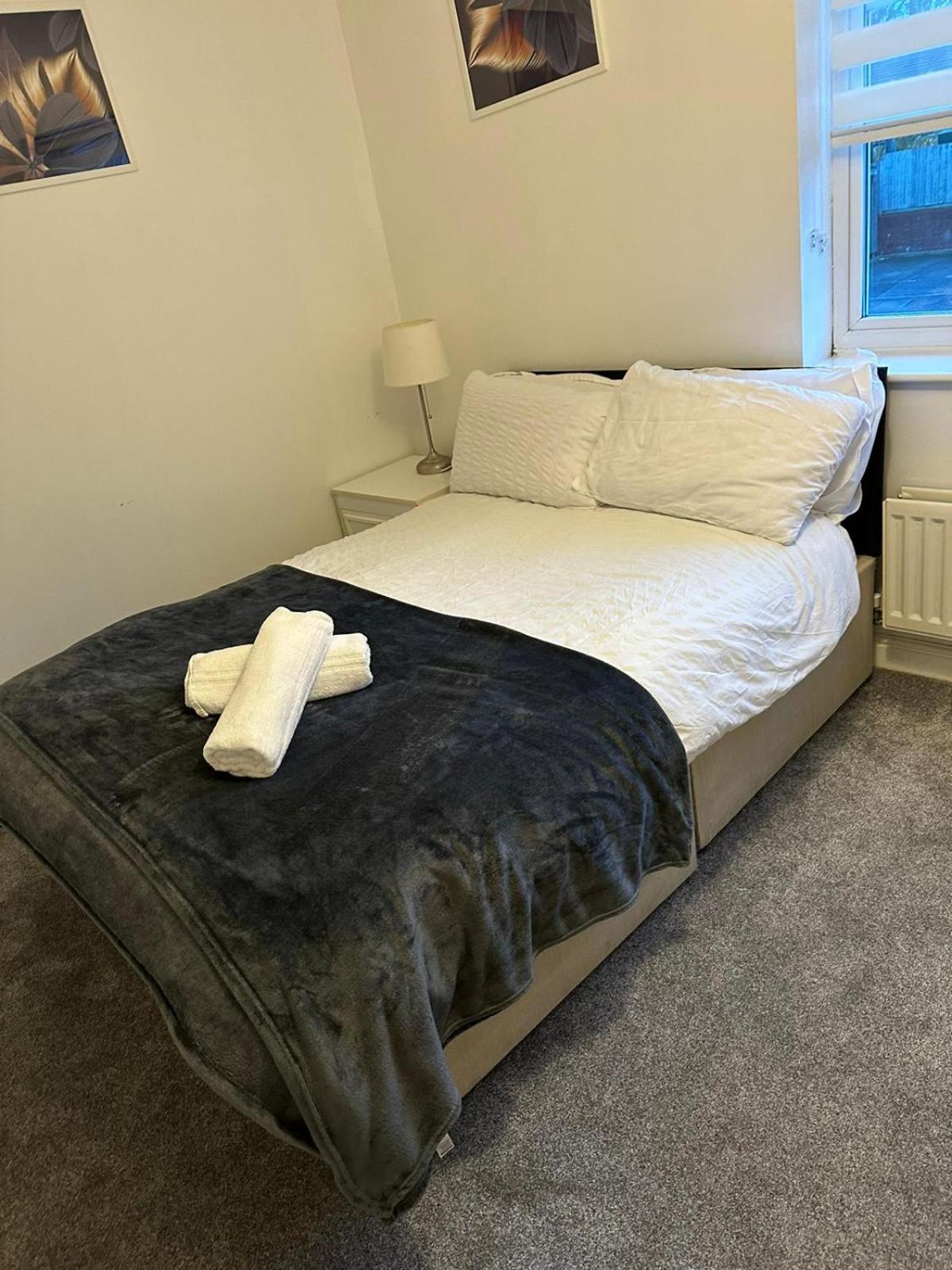 Maidstone Villa 3 Bedroom Free Sports Channels,Parking Sleeps 7 Εξωτερικό φωτογραφία
