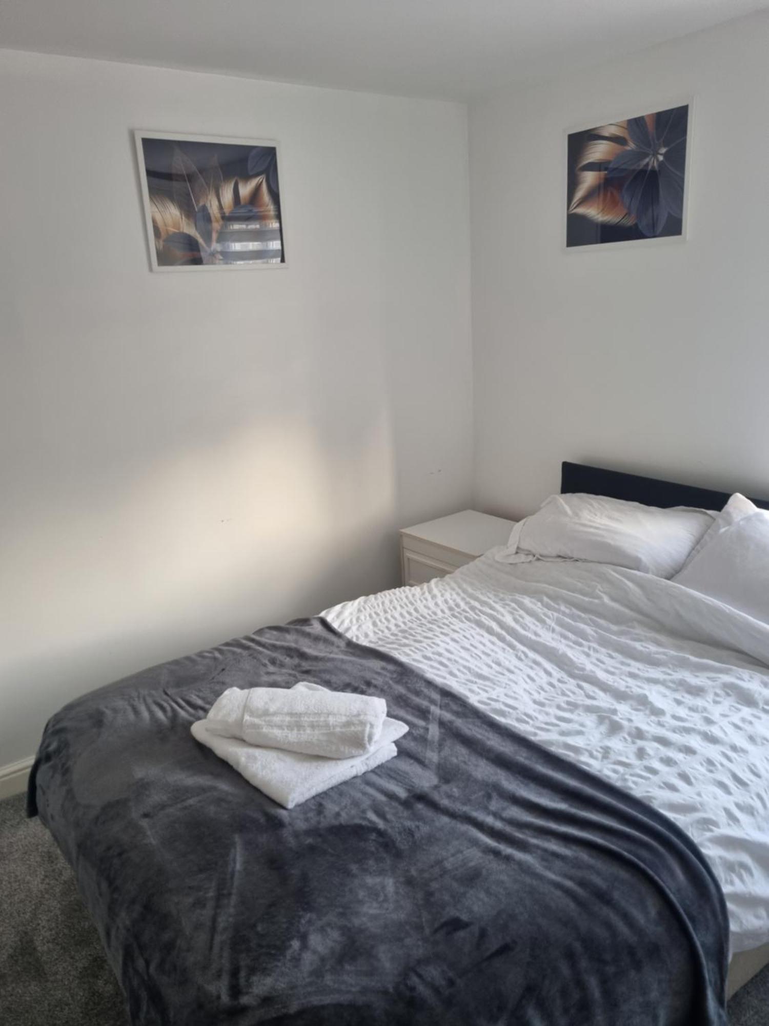Maidstone Villa 3 Bedroom Free Sports Channels,Parking Sleeps 7 Εξωτερικό φωτογραφία