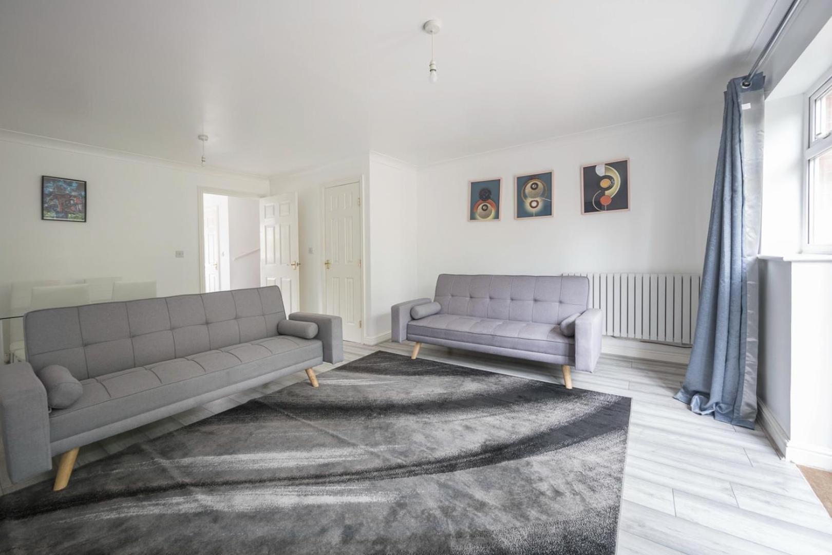 Maidstone Villa 3 Bedroom Free Sports Channels,Parking Sleeps 7 Εξωτερικό φωτογραφία