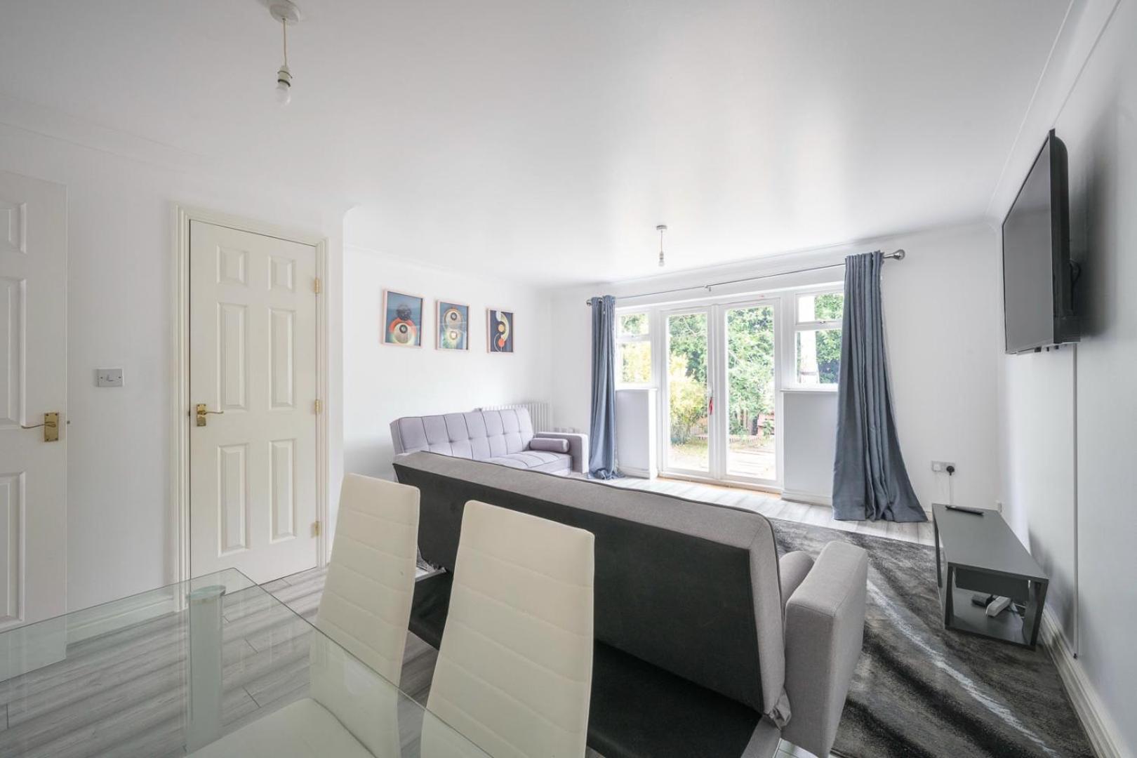 Maidstone Villa 3 Bedroom Free Sports Channels,Parking Sleeps 7 Εξωτερικό φωτογραφία
