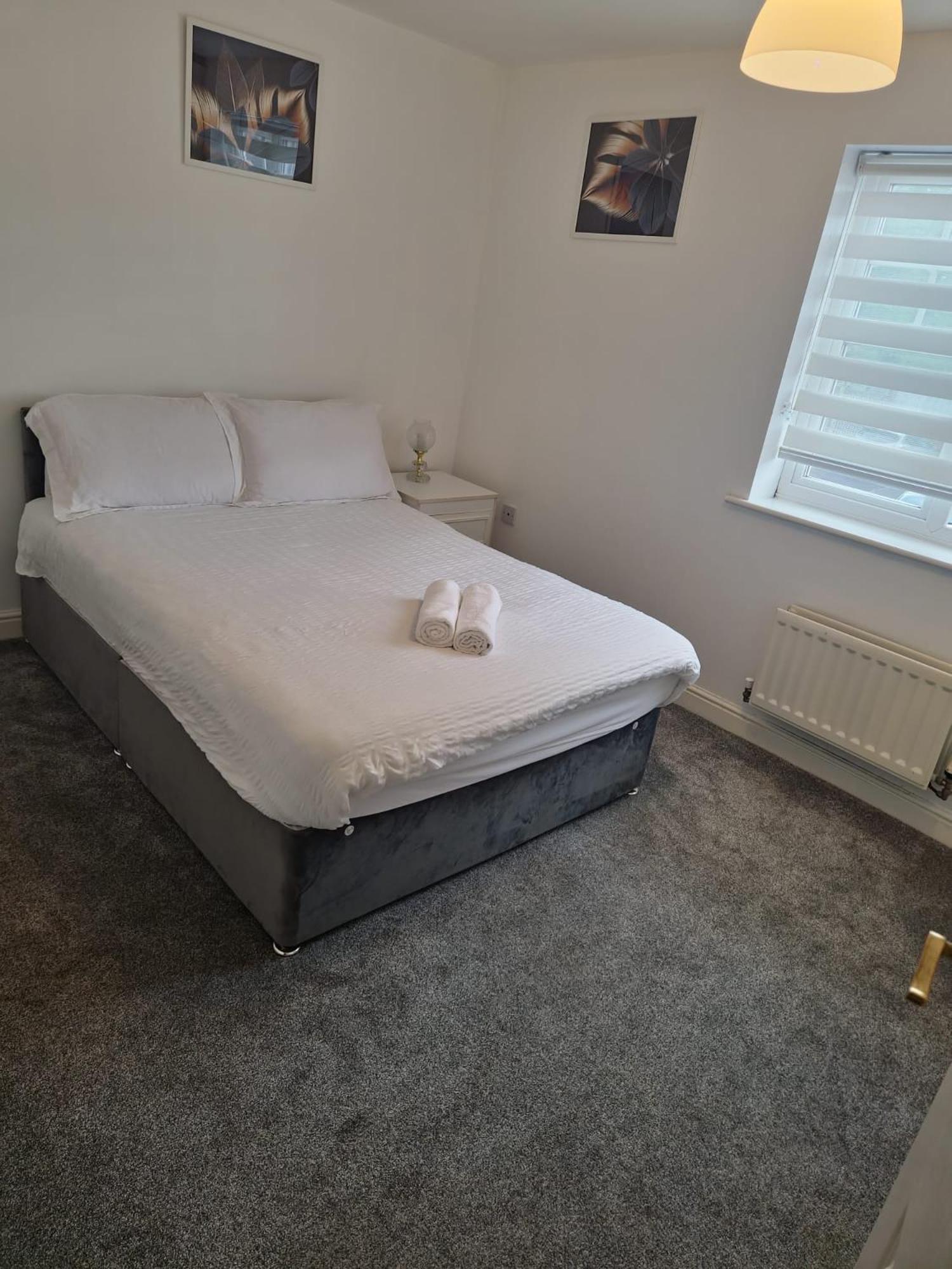 Maidstone Villa 3 Bedroom Free Sports Channels,Parking Sleeps 7 Εξωτερικό φωτογραφία